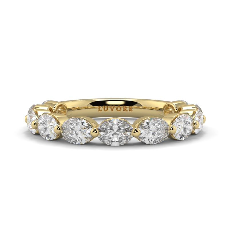 oval shared claw diamond set wedding band